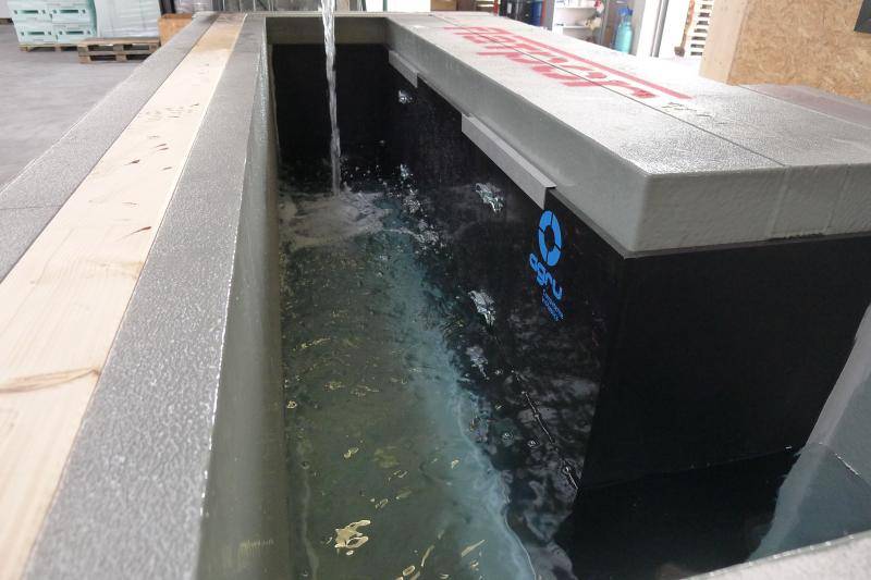 Prüfmodell Mobiler Hochwasserschutz Foto (c) IFB Mobiler Hochwasserschutz am Gebäude