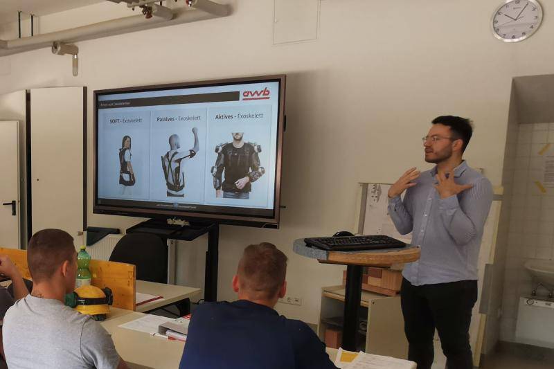 BAU.Live: Exoskelette - körperliche Entlastung am Bau BAU.Live: Exoskelette - körperliche Entlastung am Bau